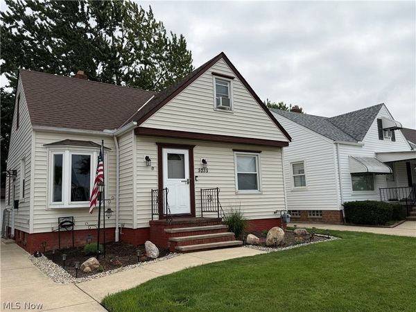 5235 W 46th Street , Parma, OH 44134