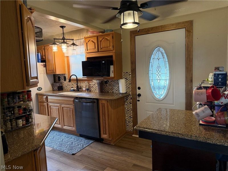 5235 W 46th Street, Parma, OH 44134 Photo 5