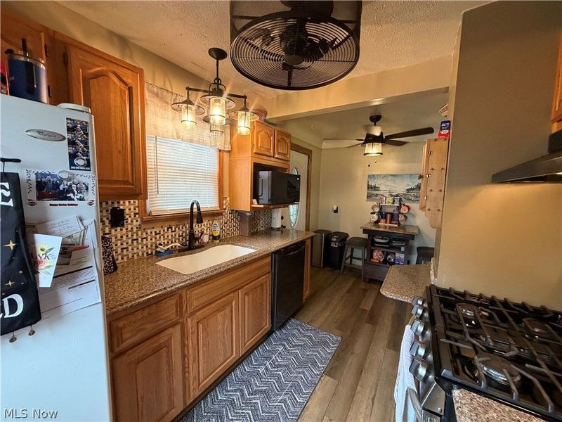 5235 W 46th Street, Parma, OH 44134 Photo 7