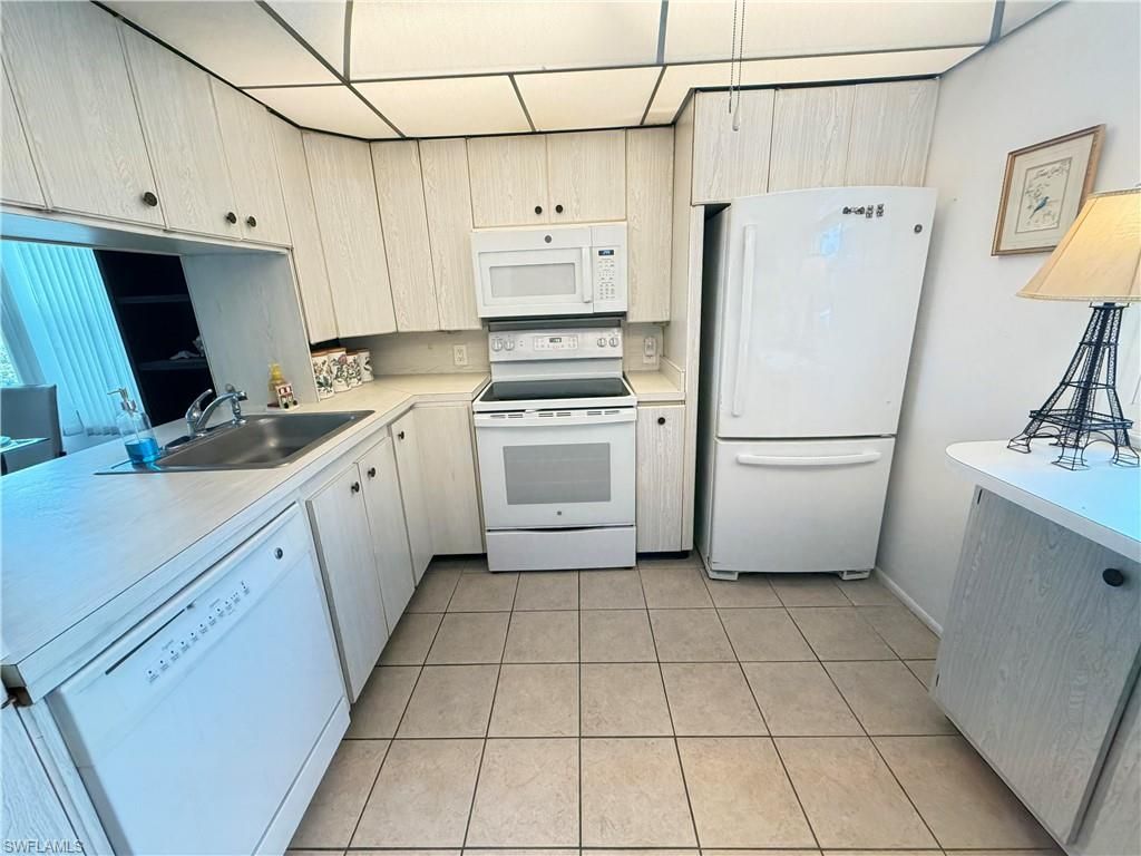 1747 Pebble Beach Dr, Unit 110, Fort Myers, FL 33907 Photo