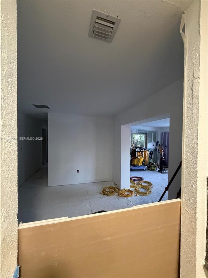 15171 SW 70th St , Miami, FL 33193 Photo