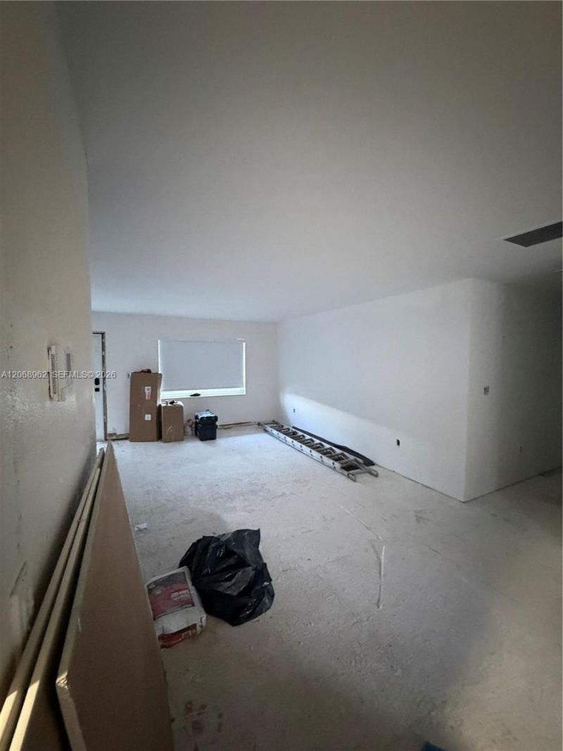 15171 SW 70th St , Miami, FL 33193 Photo