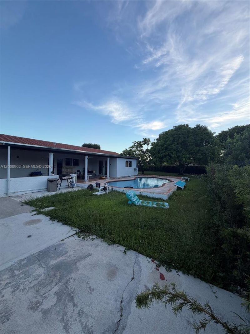 15171 SW 70th St , Miami, FL 33193 Photo