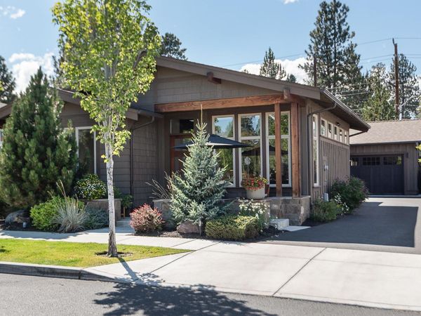 1221 SW Bryanwood Place, Bend, OR 97702