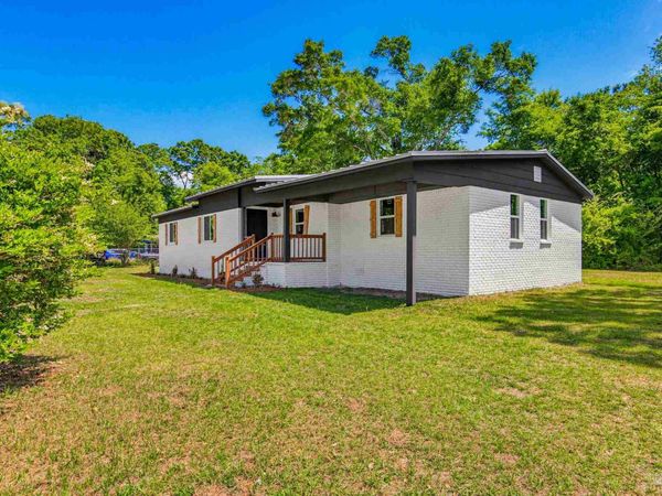 4610 Richardson Rd, Molino, FL 32577