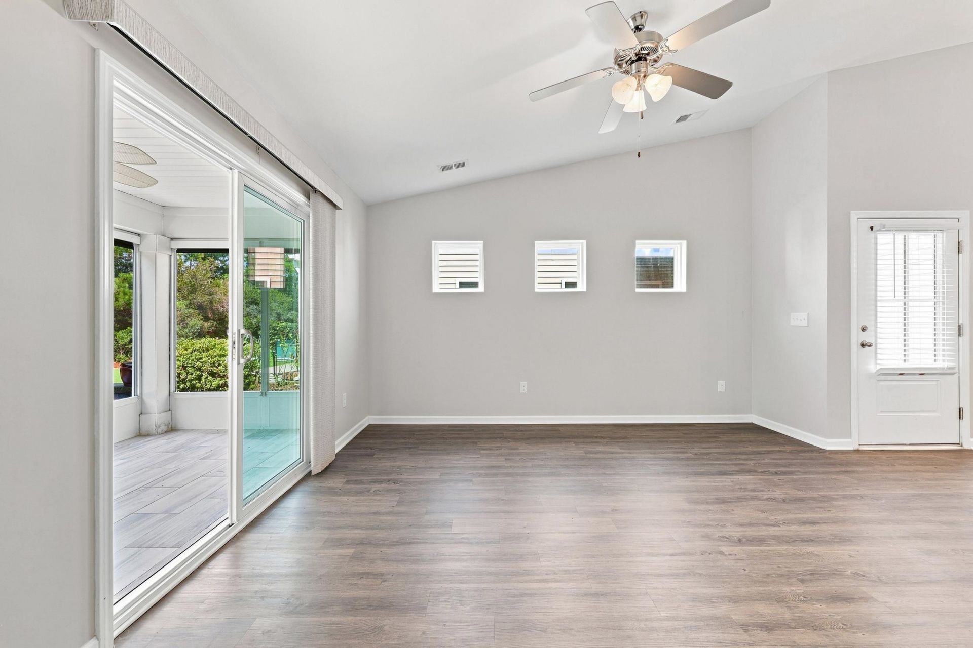 4432 Livorn Loop Photo 24