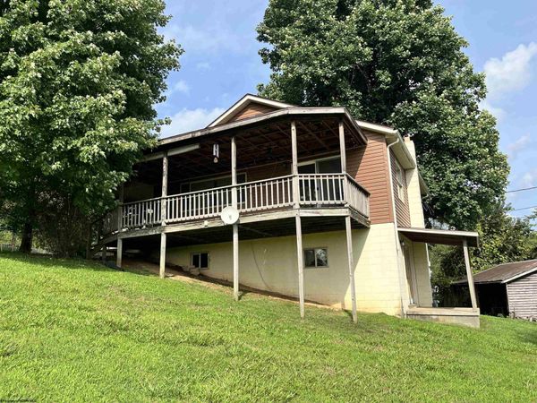 493 Sandy Avenue, Buckhannon, WV 26201