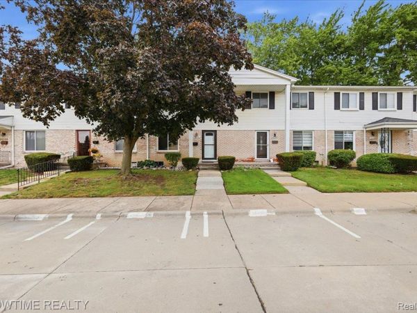 14132 Merriweather Street, Sterling Heights, Mi 48312