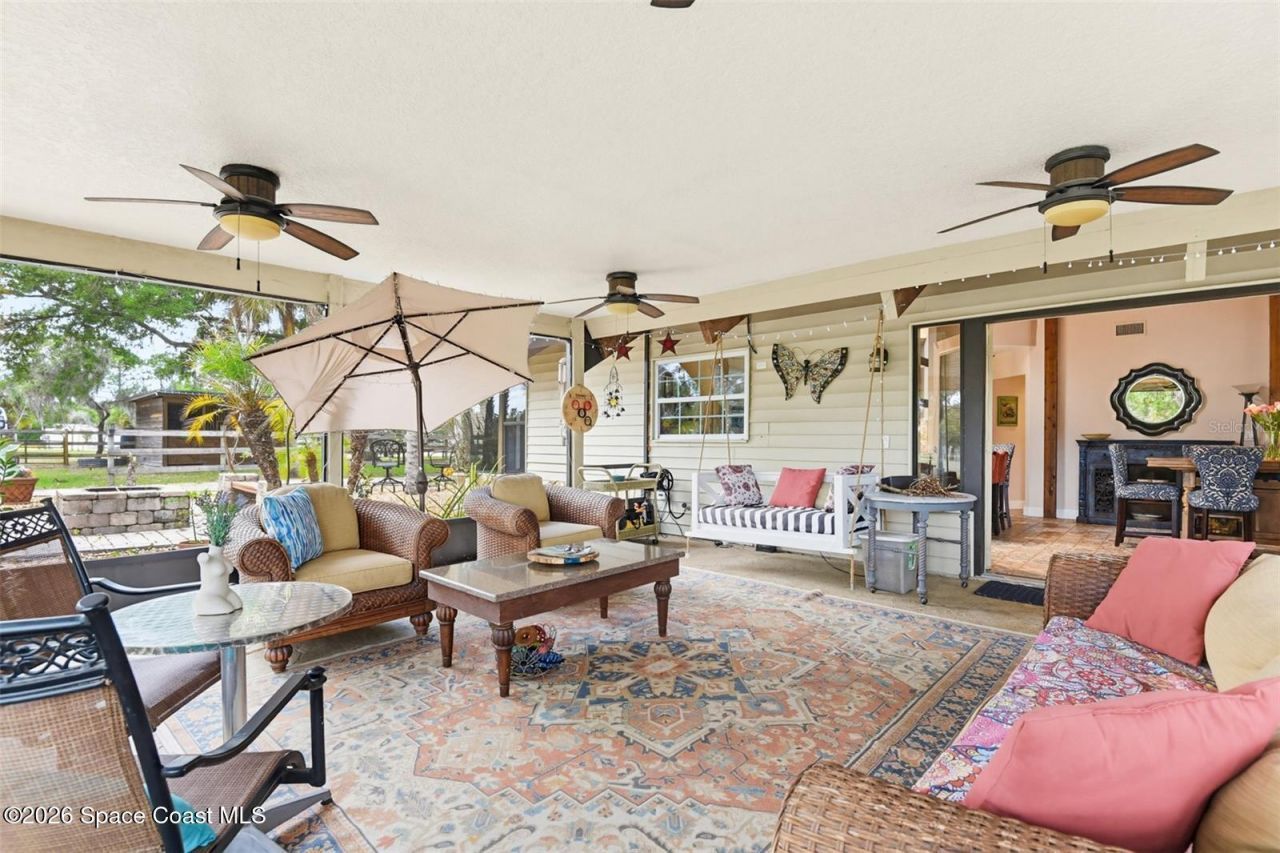 1851 Maytown Road , Oak Hill, FL 32759 Photo