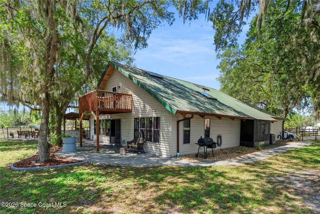 1851 Maytown Road , Oak Hill, FL 32759 Photo