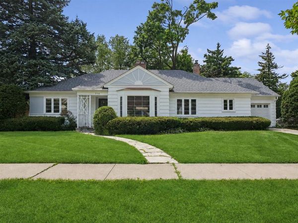 904 S 2nd Avenue , Des Plaines, IL 60016