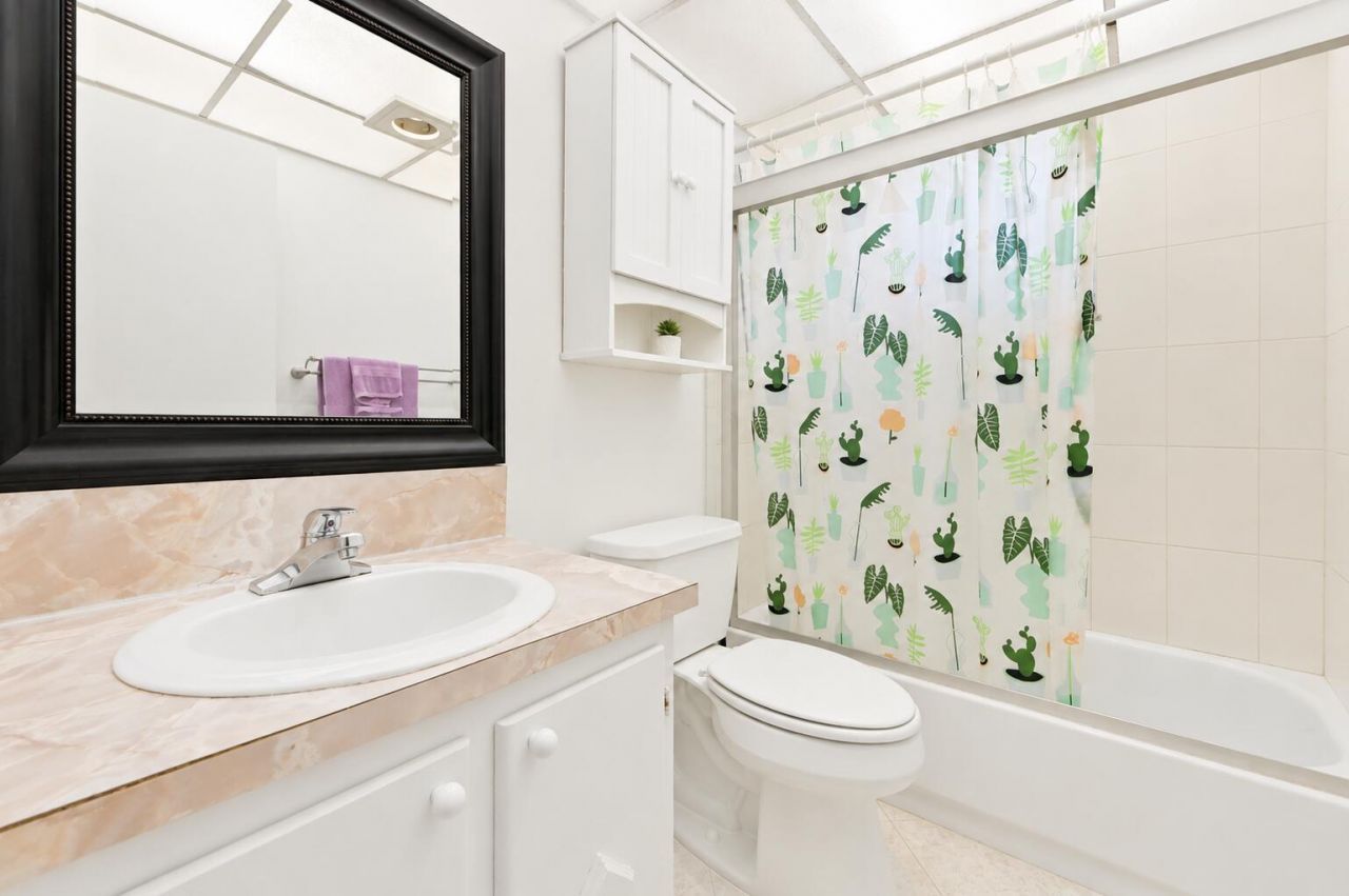 21 Flanders A, Delray Beach, FL 33484 Photo