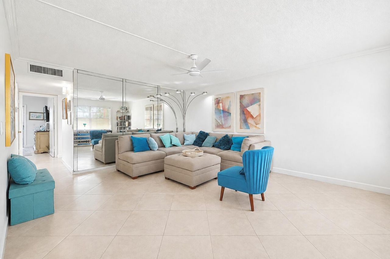 21 Flanders A, Delray Beach, FL 33484 Photo