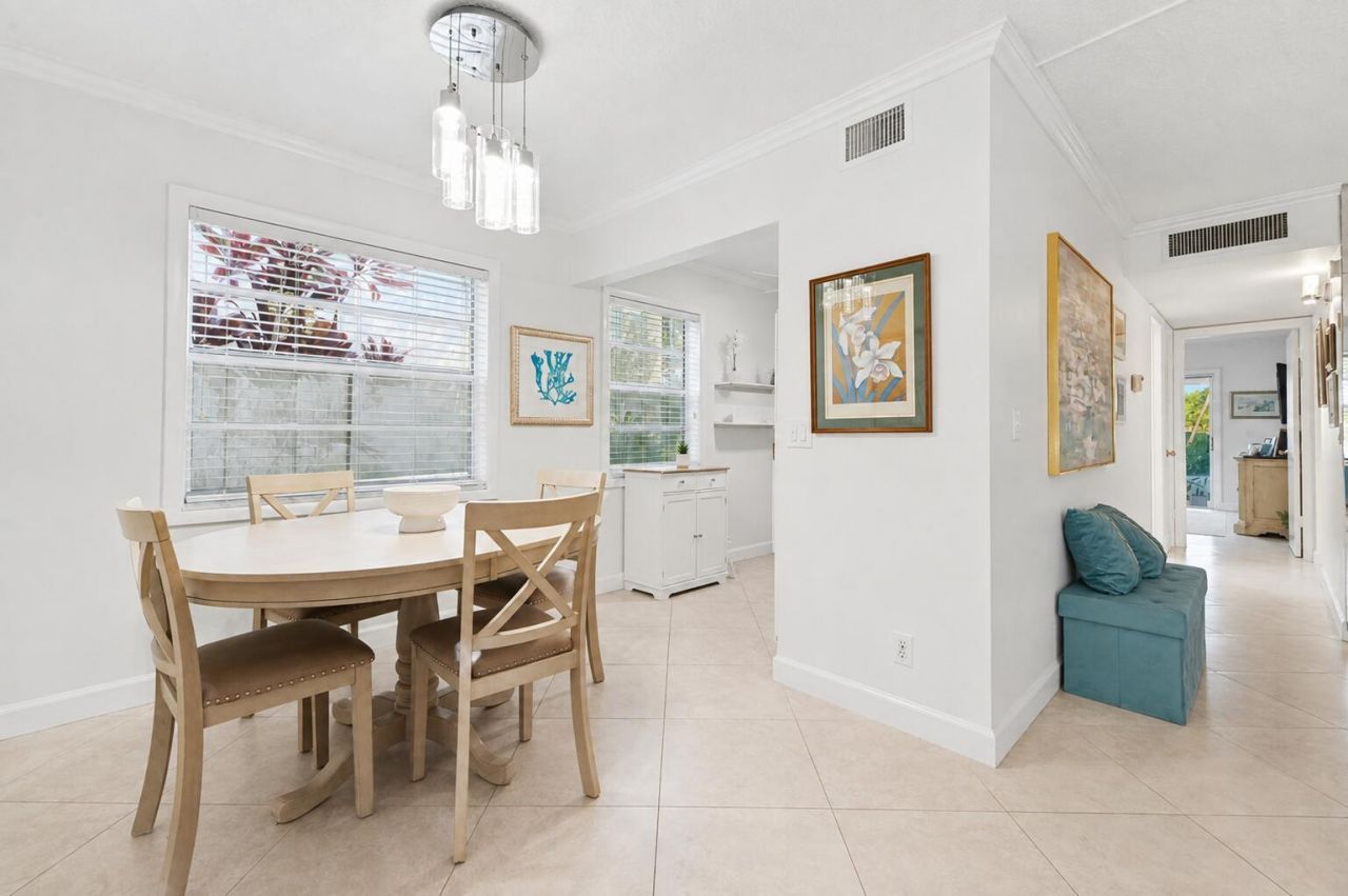 21 Flanders A, Delray Beach, FL 33484 Photo
