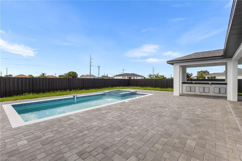 1018 NE Juanita Pl , Cape Coral, FL 33909 Photo
