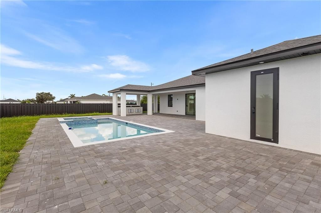1018 NE Juanita Pl , Cape Coral, FL 33909 Photo