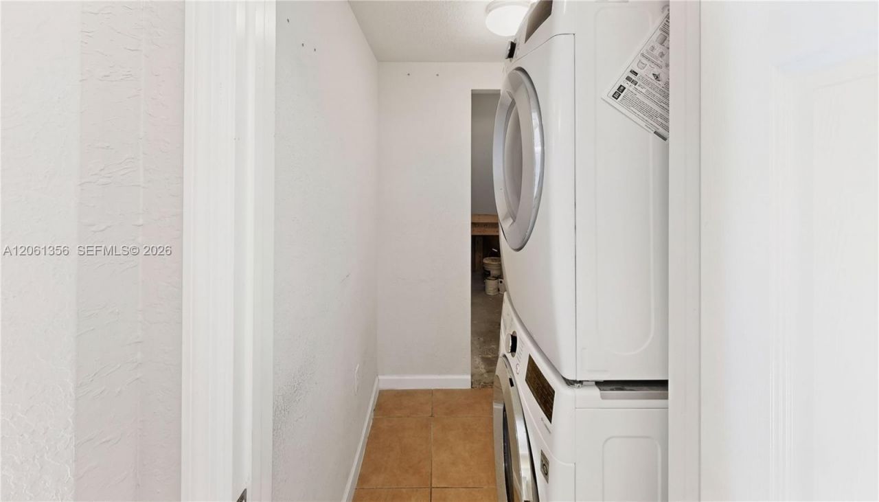11401 NW 89th St , Unit 208, Doral, FL 33178 Photo