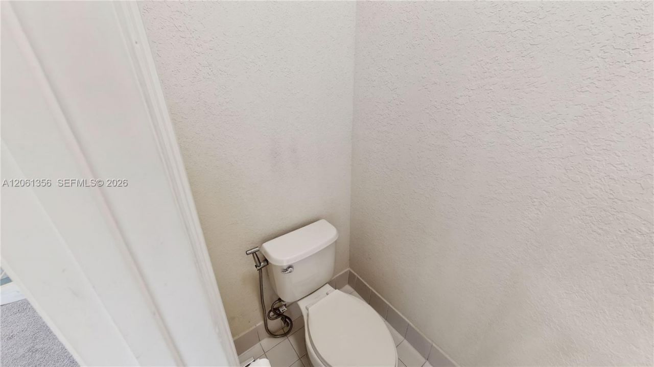 11401 NW 89th St , Unit 208, Doral, FL 33178 Photo