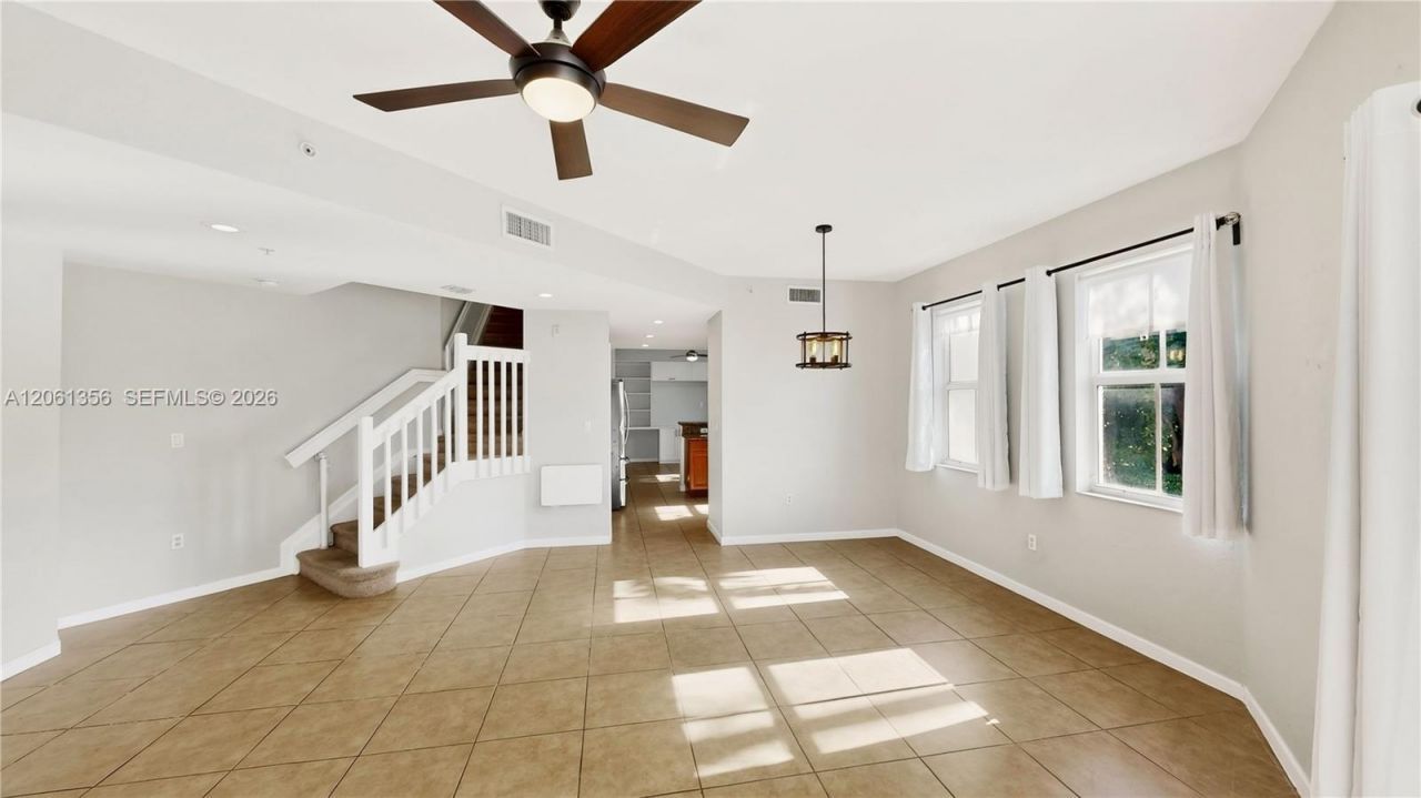 11401 NW 89th St , Unit 208, Doral, FL 33178 Photo