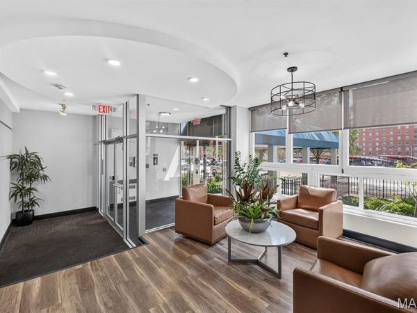 210 N 17th Street, Unit 907, St Louis, MO 63103
