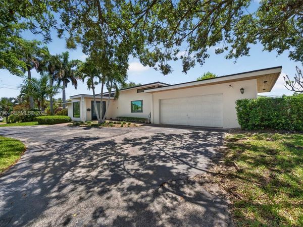 8880 SW 149th St , Palmetto Bay, FL 33176