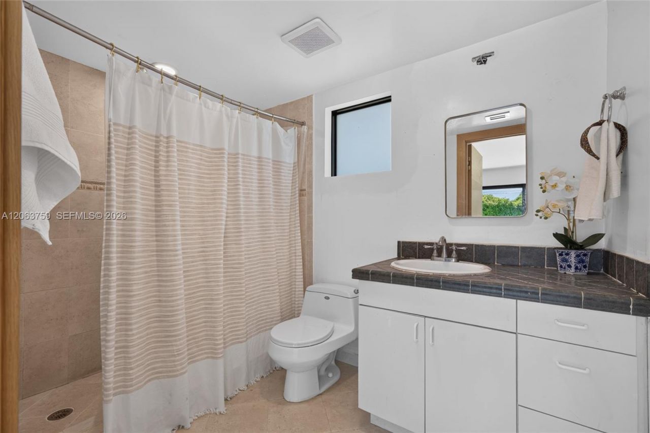 8880 SW 149th St , Palmetto Bay, FL 33176 Photo