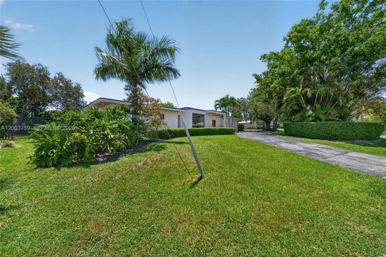 8880 SW 149th St , Palmetto Bay, FL 33176 Photo