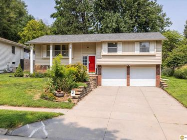 13358 Trendwood Drive, Omaha, NE 68144
