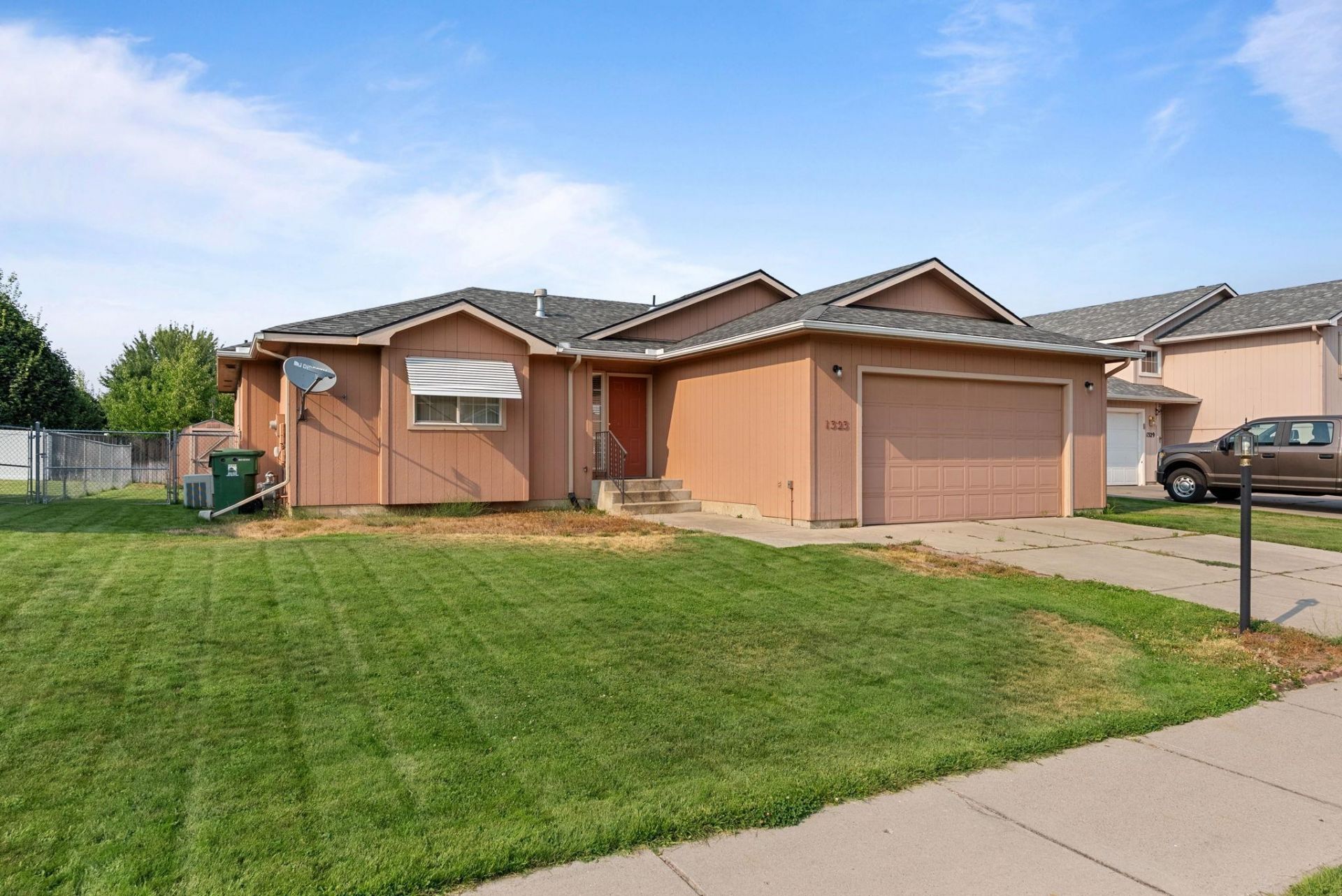 1323 Sharpsburg Ave, Spokane, WA 99217 Main Photo