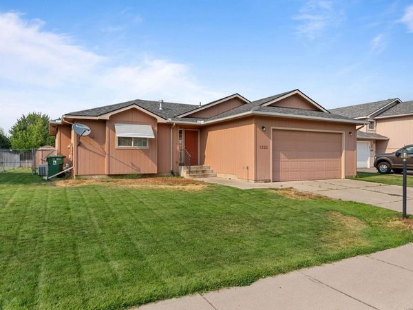 1323 SHARPSBURG Ave, Spokane, WA 99217