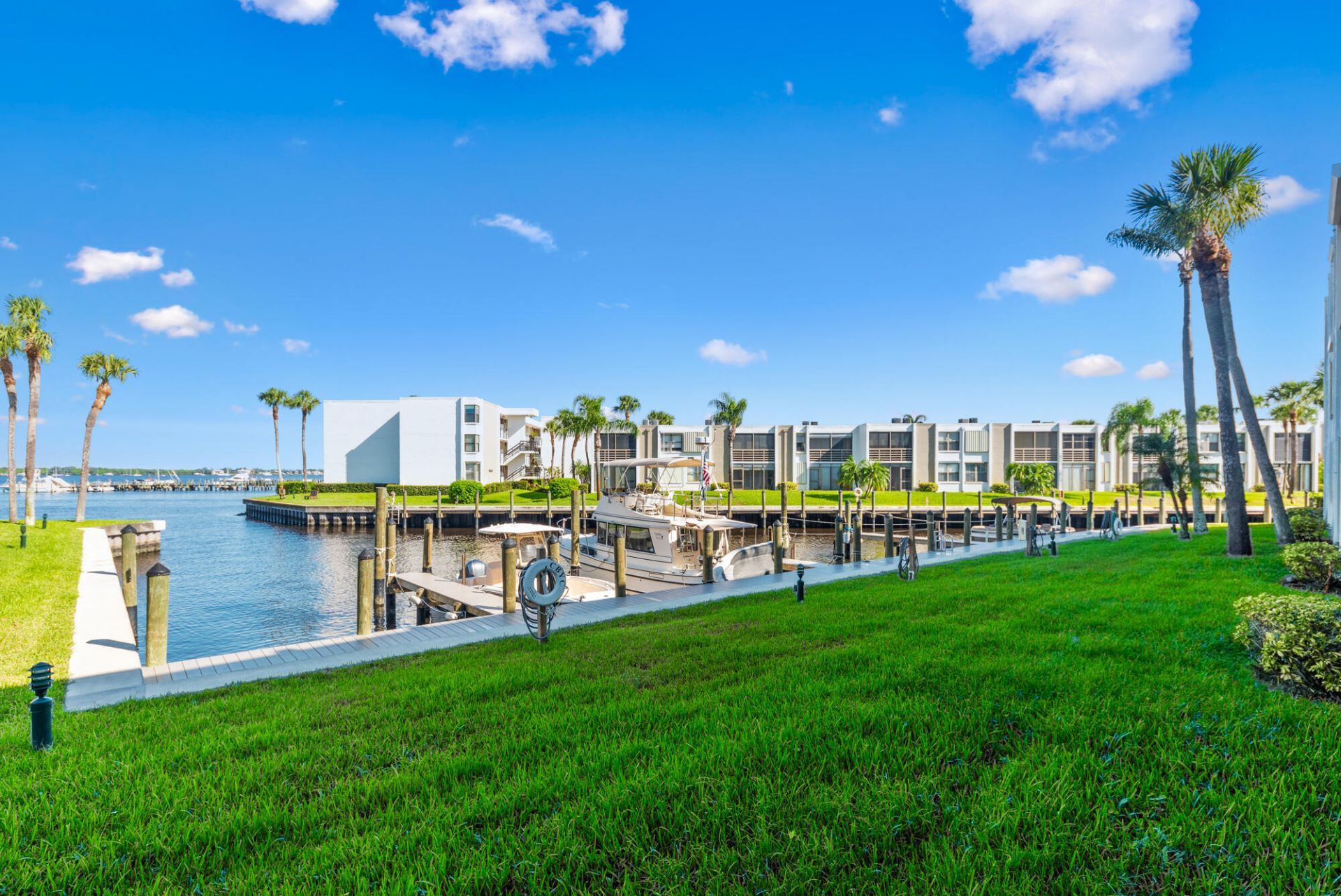 1950 SW Palm City Road, Unit 12-103, Stuart, FL 34994 Photo