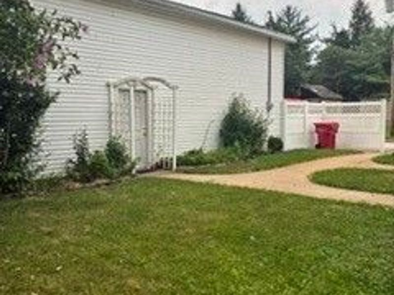 429 Columbia Street, Leetonia, OH 44431 Photo 4