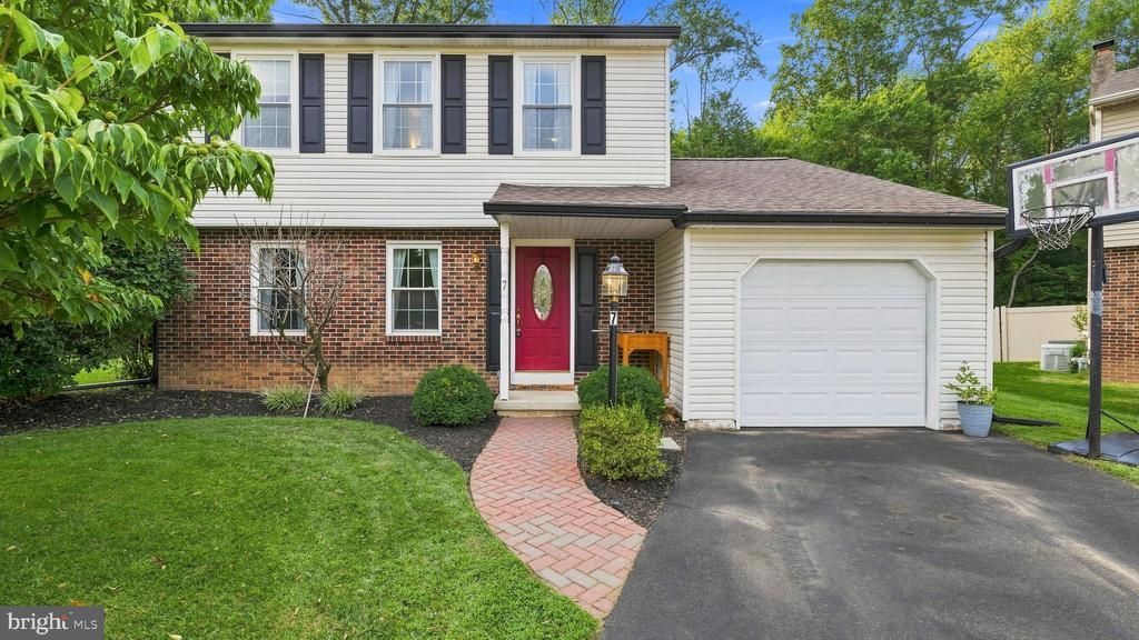 7 CHESWYCK CIRCLE, HORSHAM, PA 19044