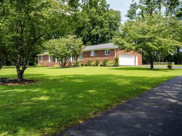616 Maple Ln, Smithville, TN 37166