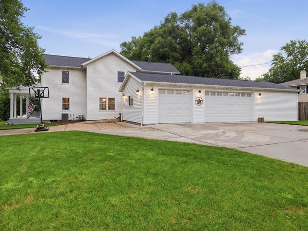 163 Valley Drive, Janesville, WI 53546