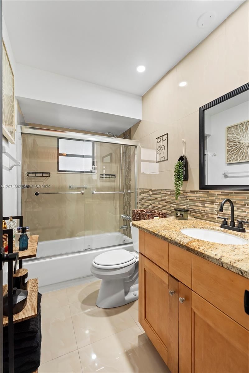 1641 NW 96th Ter, Pembroke Pines, FL 33024 Photo
