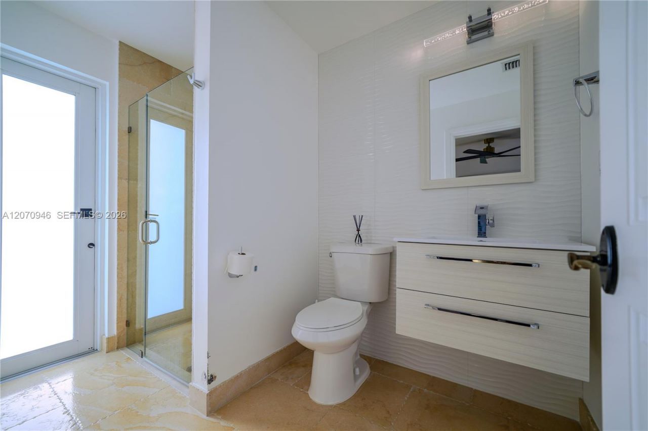 8134 Twin Lake Dr , Boca Raton, FL 33496 Photo