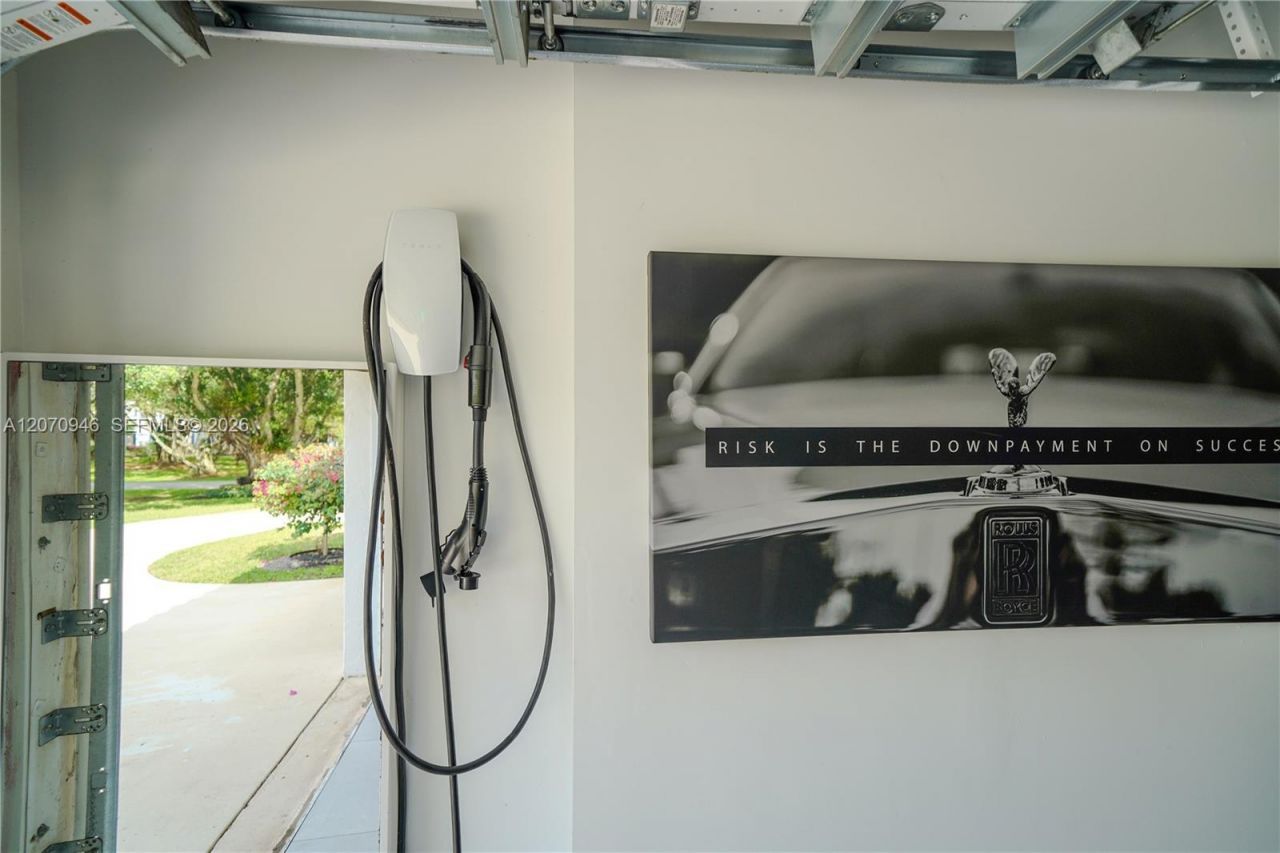 8134 Twin Lake Dr , Boca Raton, FL 33496 Photo