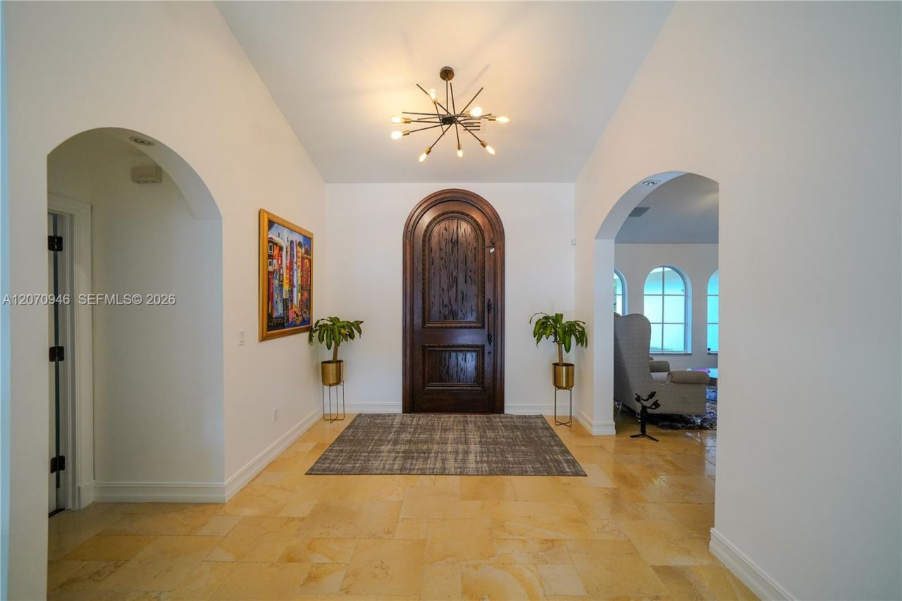 8134 Twin Lake Dr , Boca Raton, FL 33496 Photo
