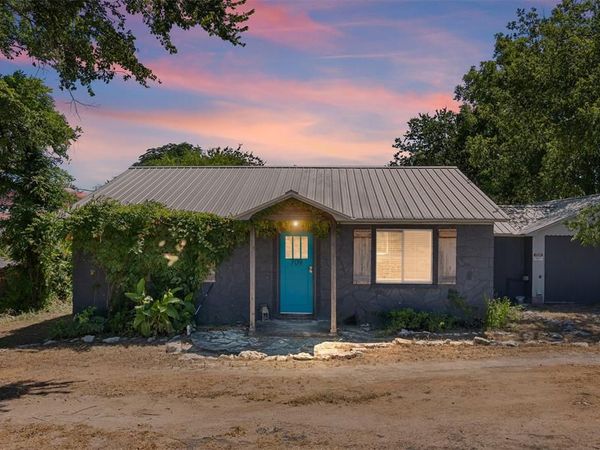 709 Hereford Street, Glen Rose, TX 76043