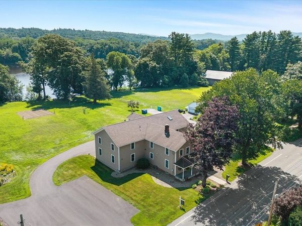 136 Main St, Hatfield, MA 01038