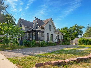 204 Oakland Street, Holly Village, Mi 48442