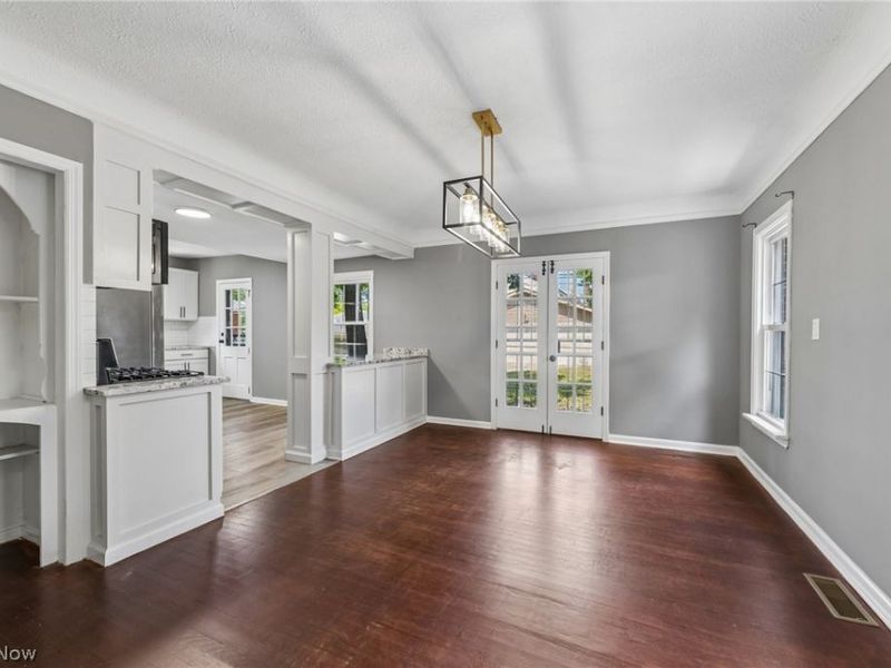 16809 Scottsdale Boulevard, Shaker Heights, OH 44120 Photo 16