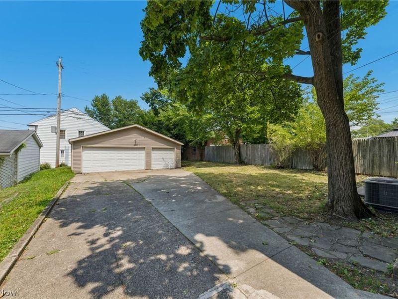 16809 Scottsdale Boulevard, Shaker Heights, OH 44120 Photo 6