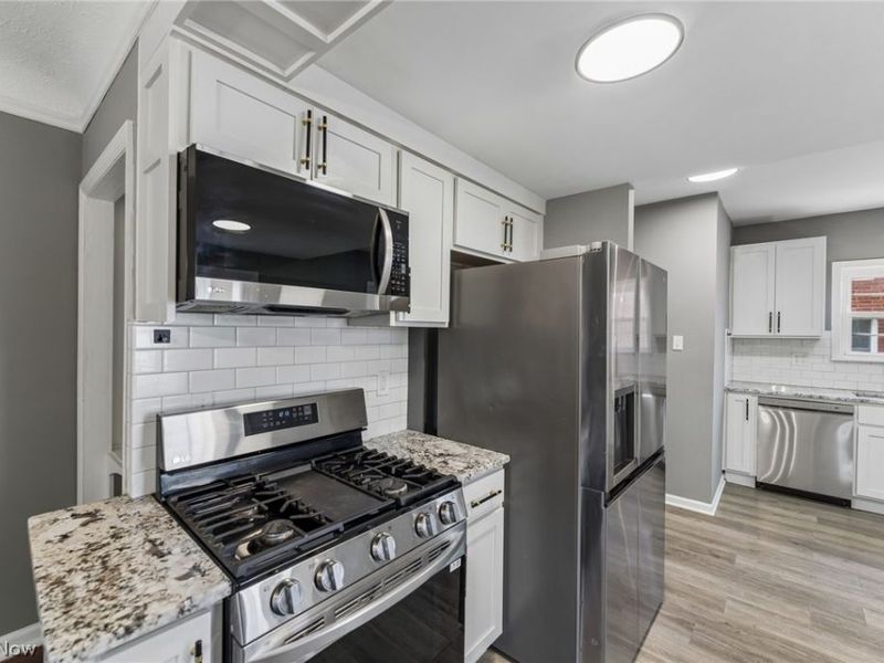 16809 Scottsdale Boulevard, Shaker Heights, OH 44120 Photo 9