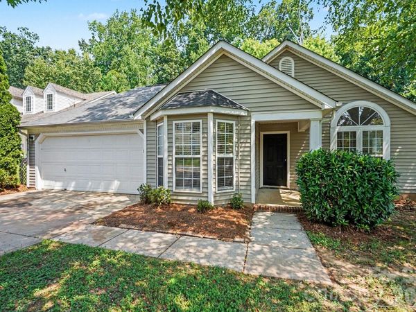 9819 Veronica Drive, Charlotte, NC 28215