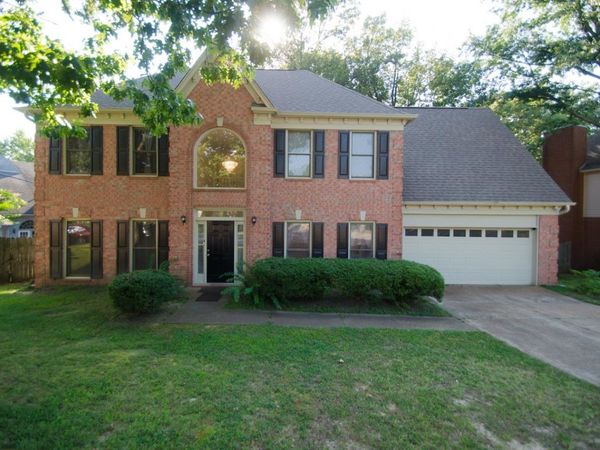 1827 DARTFORD DR, Memphis, TN 38016
