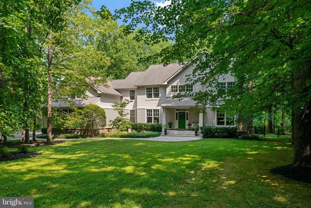5223 GRENOCK DRIVE , LOTHIAN, MD 20711