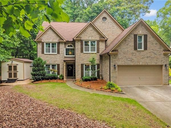 5724 Newberry Point Drive, Flowery Branch, GA 30542