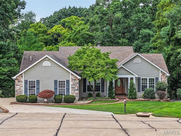 1527 Ridge Hill Court, Dardenne Prairie, MO 63368